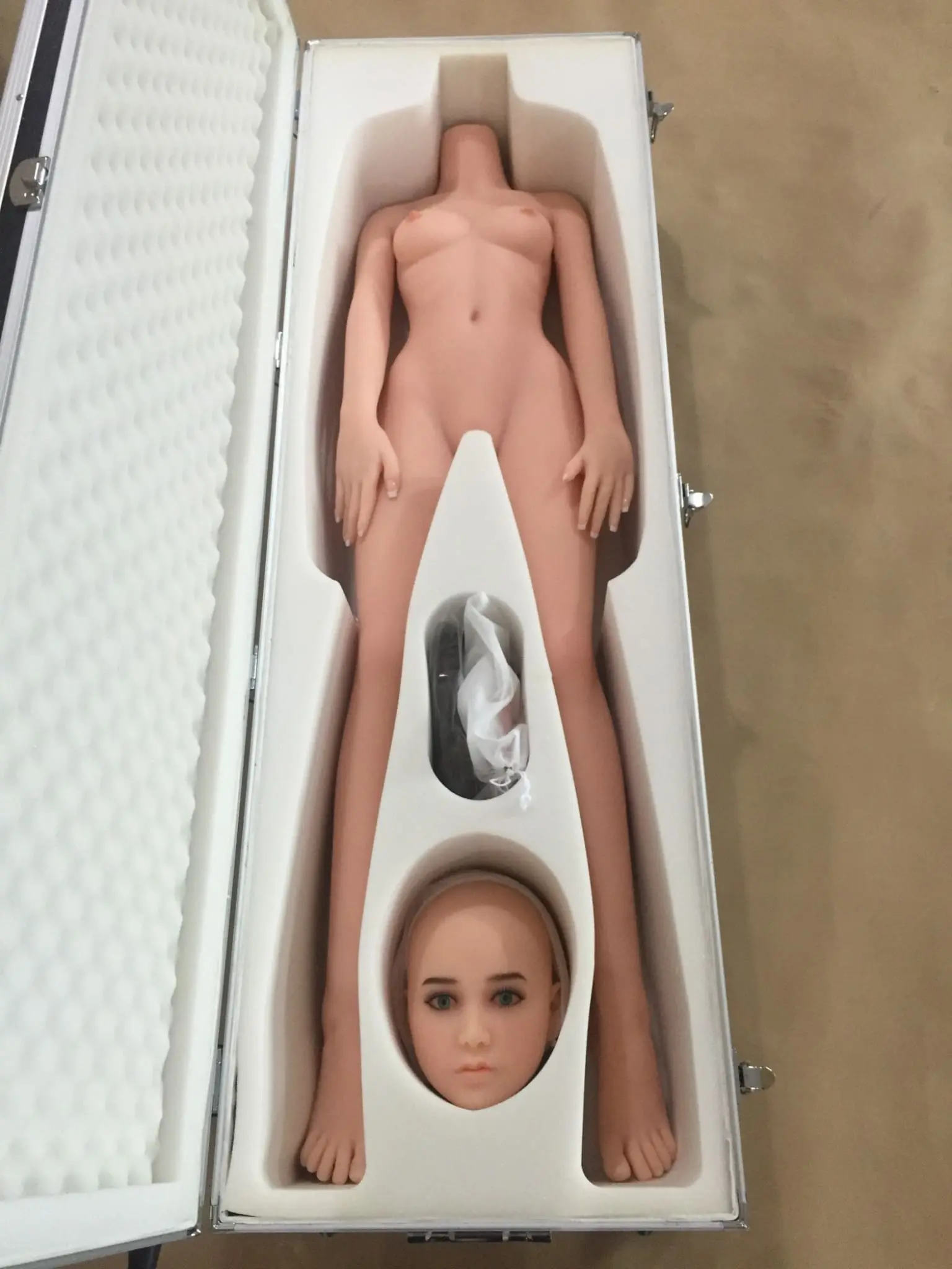 Premium Sex Doll Case - Image 13