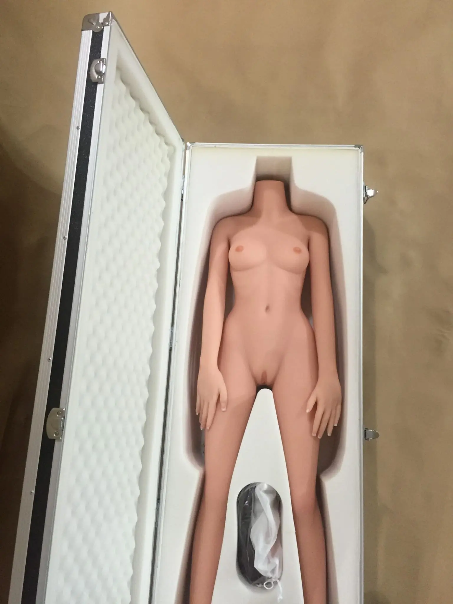 Premium Sex Doll Case - Image 14
