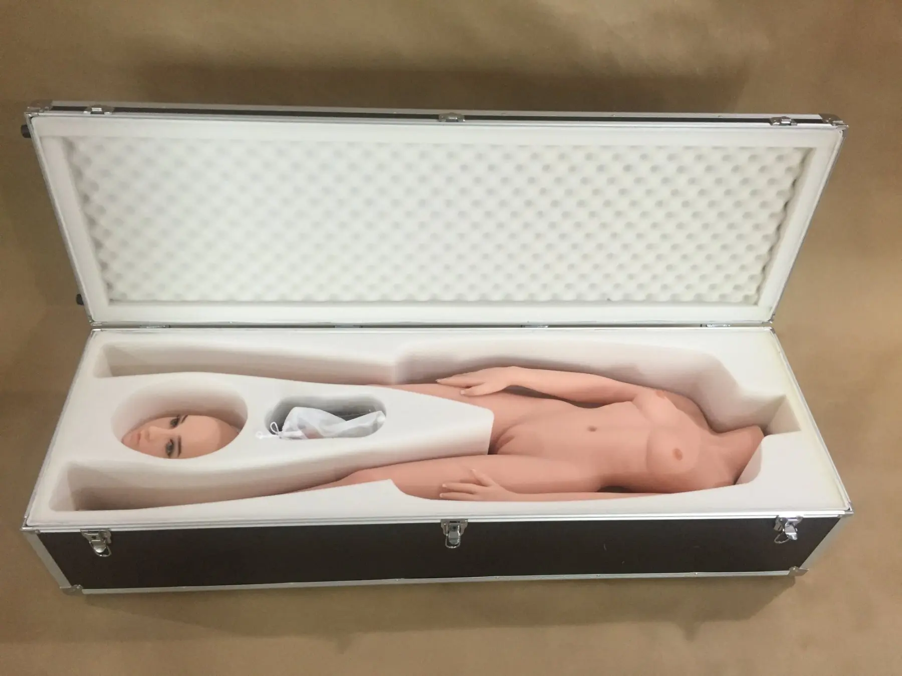 Premium Sex Doll Case - Image 16
